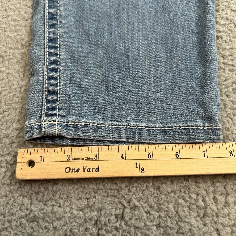 LEE Jeans Womens  12 Medium Blue‎ Slender Secret Embroidered Cropped Capri Denim
